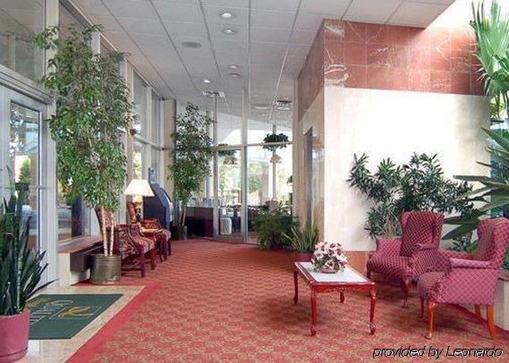 Quality Inn & Conference Center Maple Shade Beltér fotó