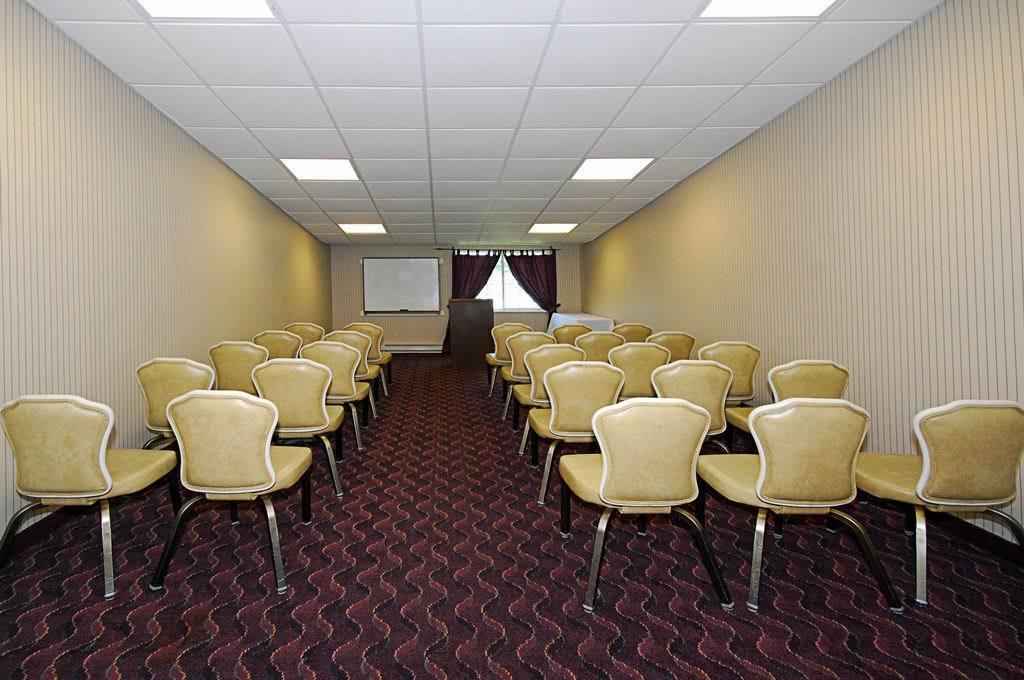 Quality Inn & Conference Center Maple Shade Kültér fotó